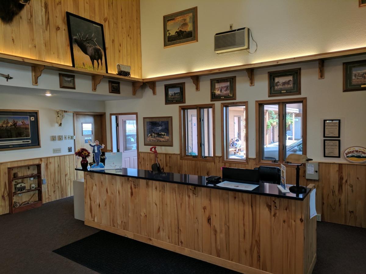 Travelodge By Wyndham Three Forks Eksteriør bilde