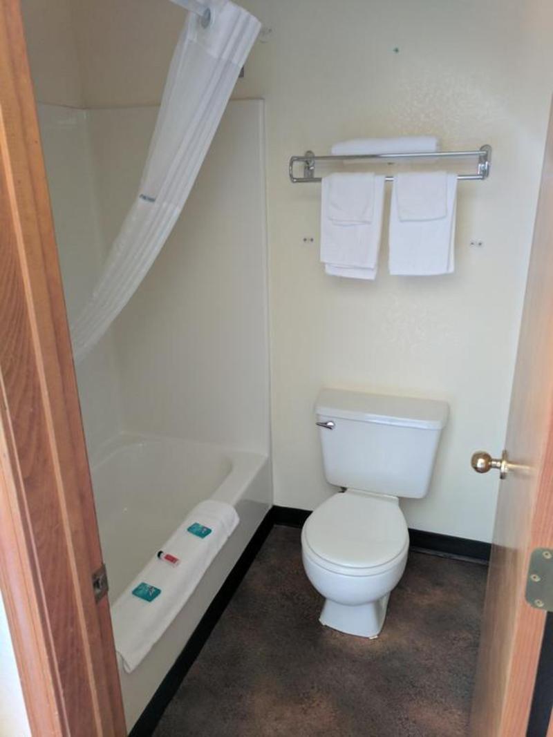 Travelodge By Wyndham Three Forks Eksteriør bilde