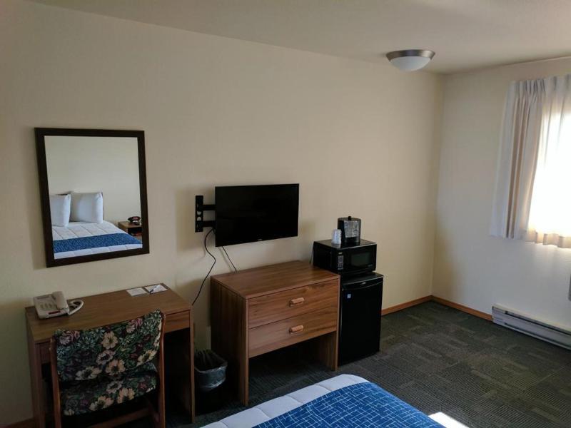 Travelodge By Wyndham Three Forks Eksteriør bilde